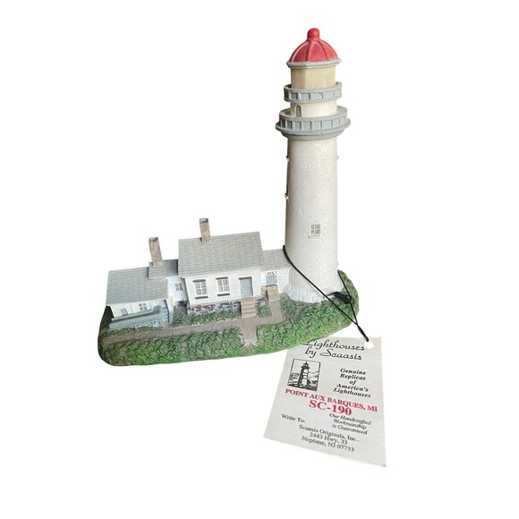 SCAASIS Originals Lighthouse Point Au Barques, MI SC-190 6”x6”x2.5” - Picture 3 of 6